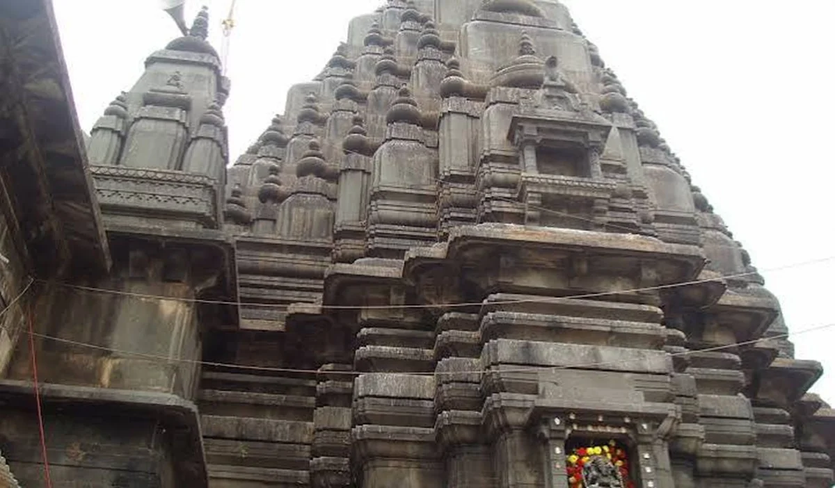 Vishnu Pad Temple